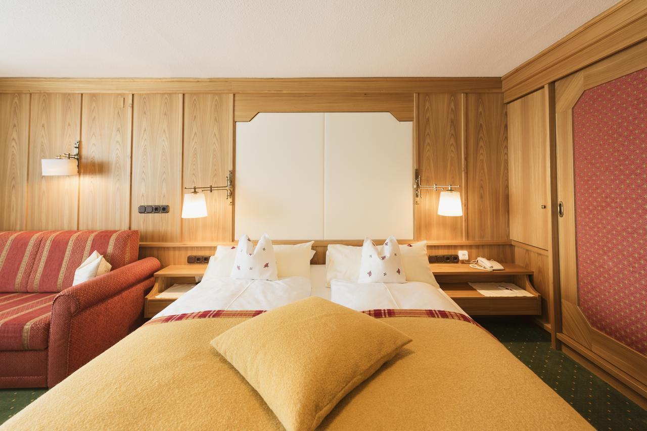 Arlberghaus Hotell Zürs Eksteriør bilde