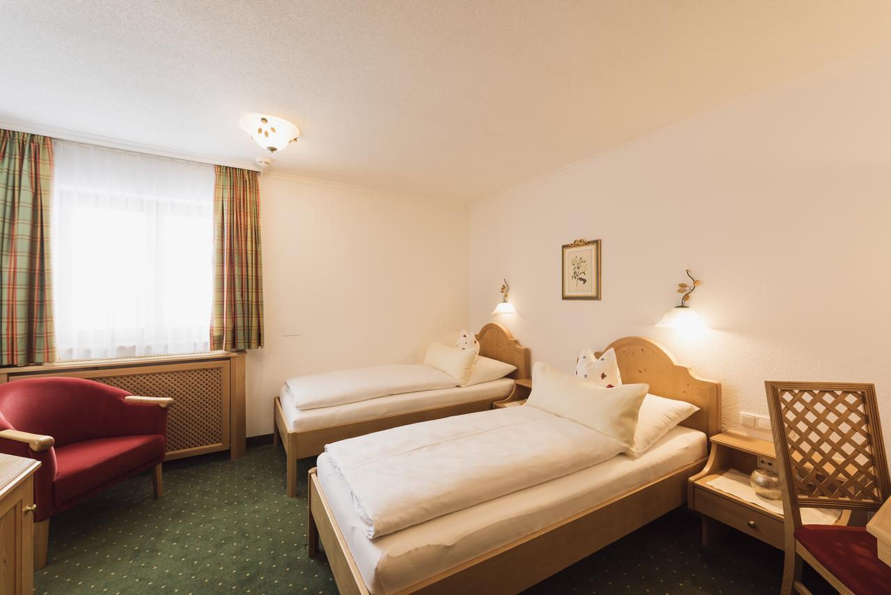 Arlberghaus Hotell Zürs Eksteriør bilde